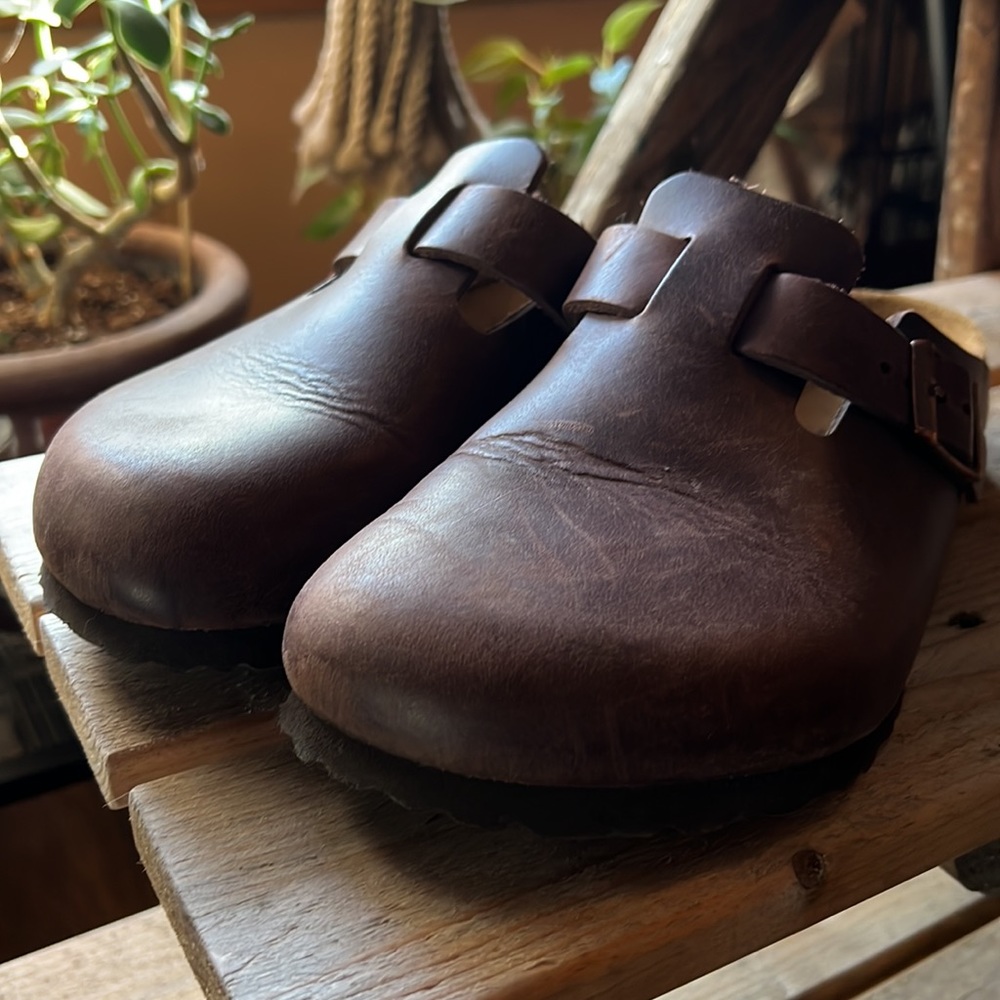 Like-New Birkenstocks